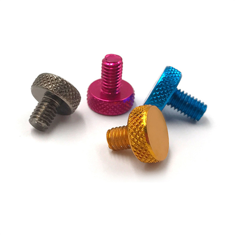 Scriú ordóg knurled alúmanaim anodized dath M3 m4 do ríomhaire